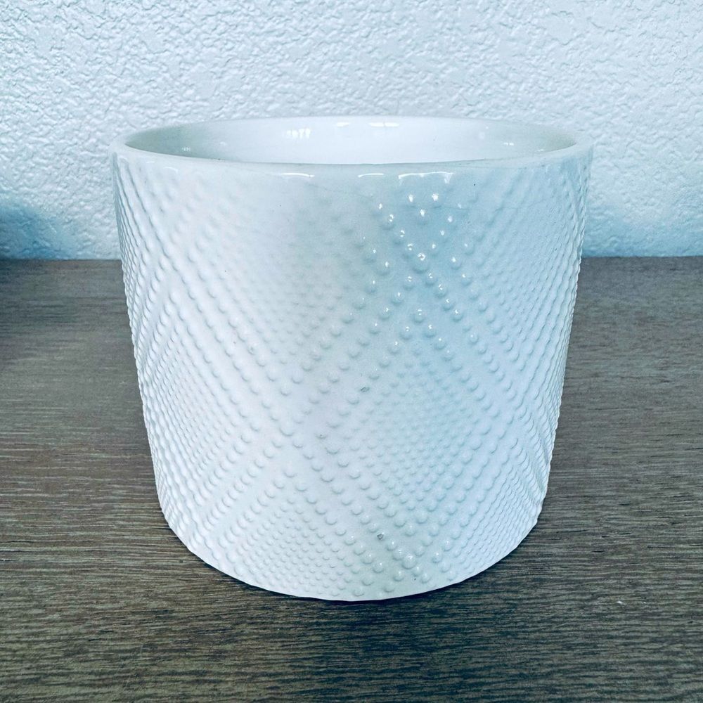 White Diamond Textured Planter Vase